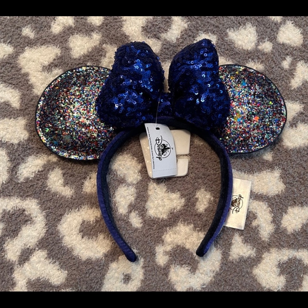 Disney 2020 sparkle ears (NWT)